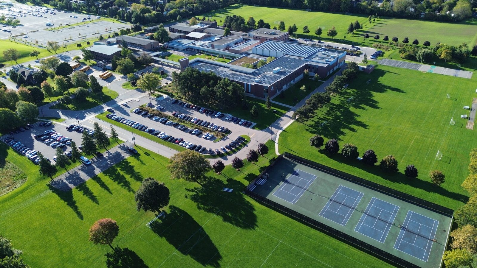 希爾菲爾德斯特拉薩蘭學院 Hillfield Strathallan College (HSC)