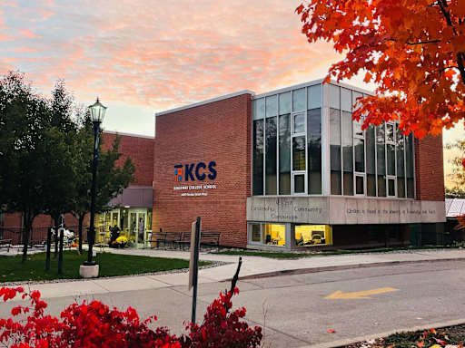 京士威學院學校 Kingsway College School (KCS)