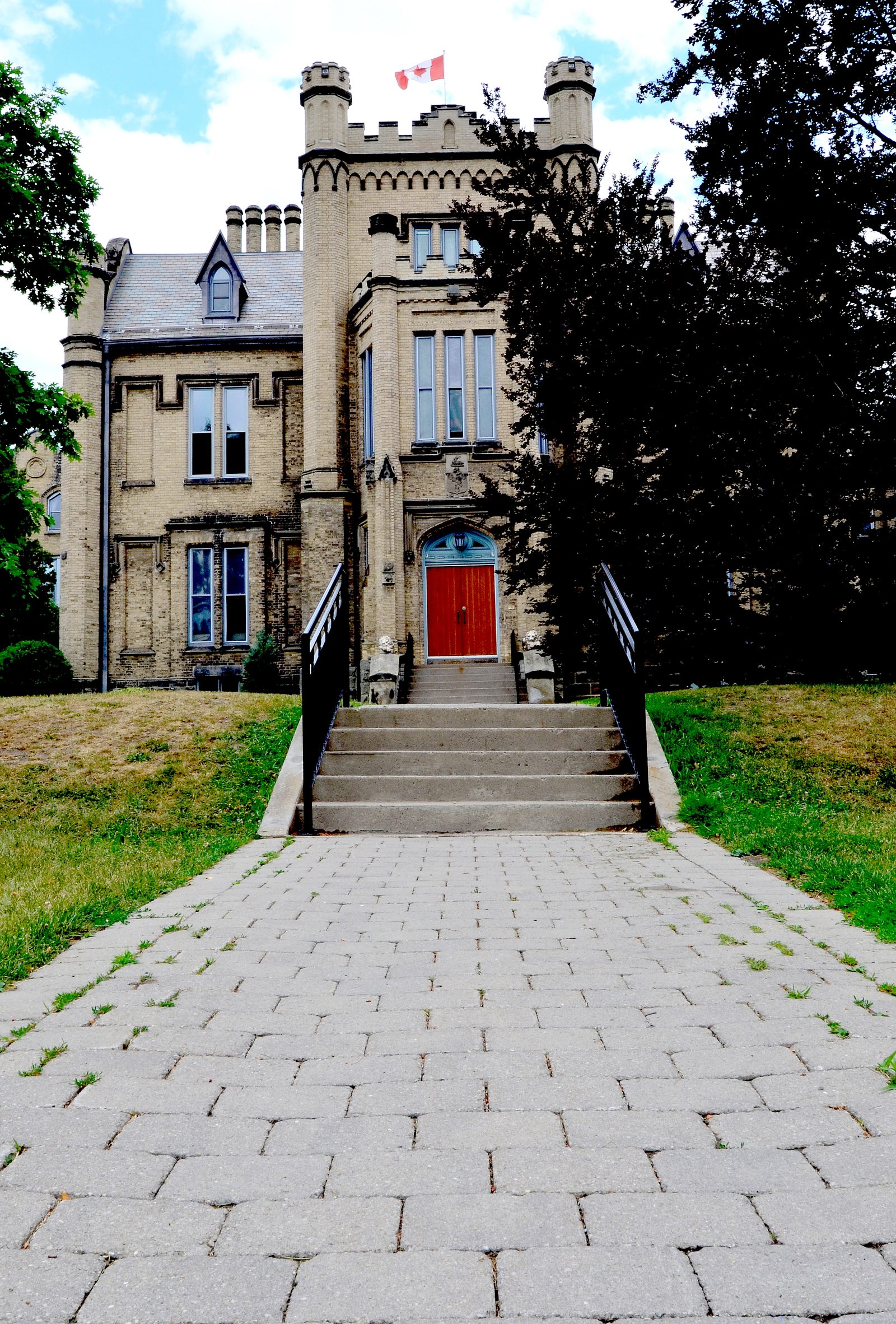 特拉法加城堡學校 Trafalgar Castle School