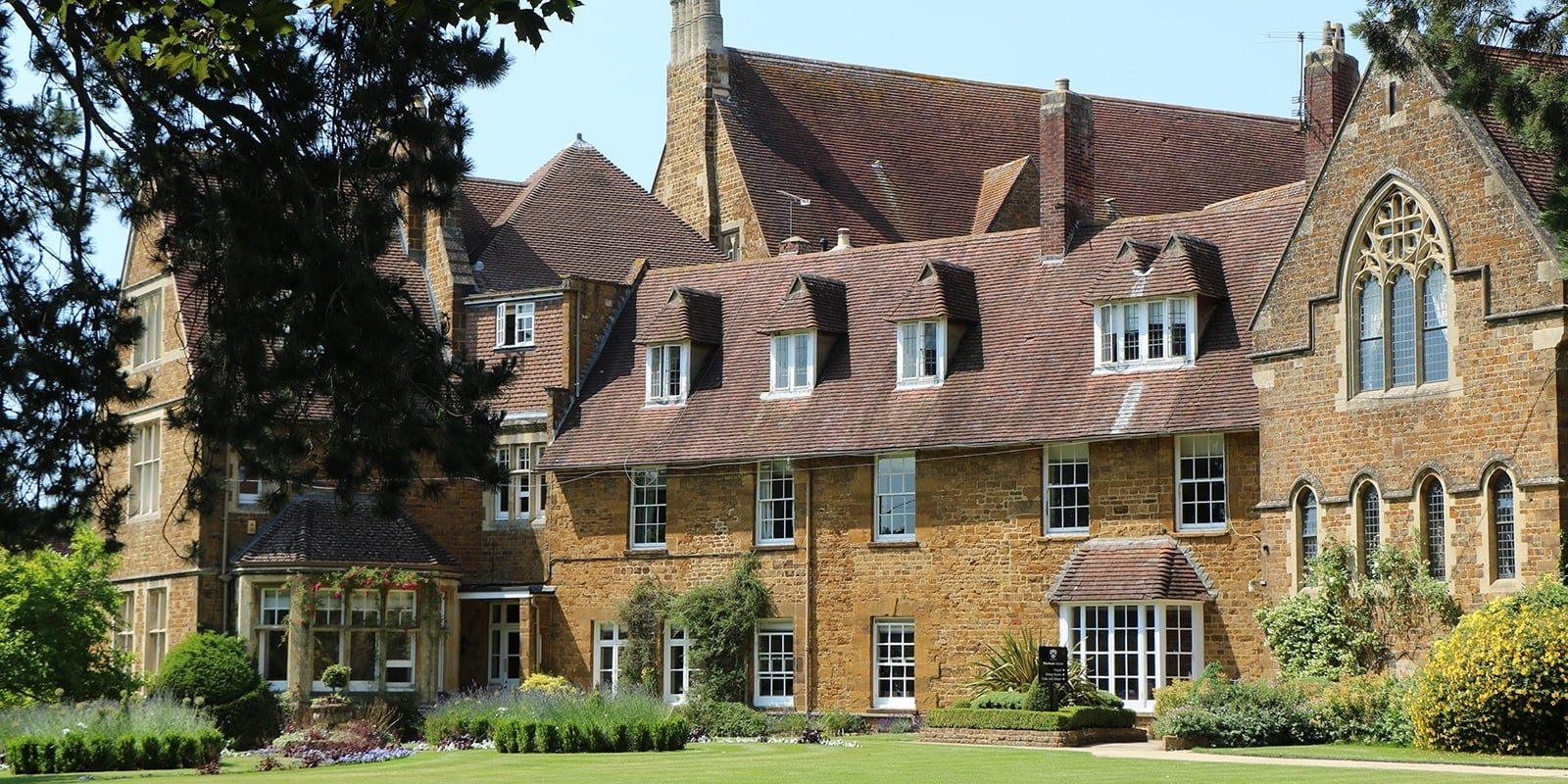 布洛克斯漢學校 Bloxham School