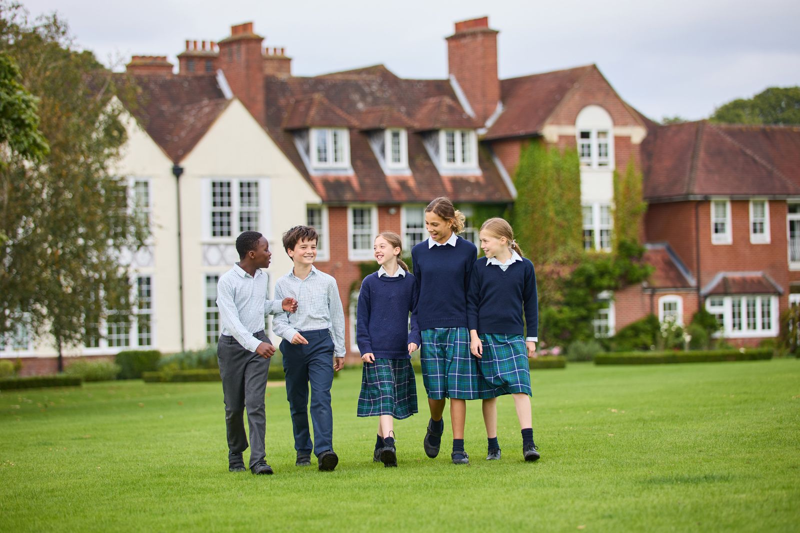 海菲爾德與布魯克漢學校 Highfield and Brookham Schools