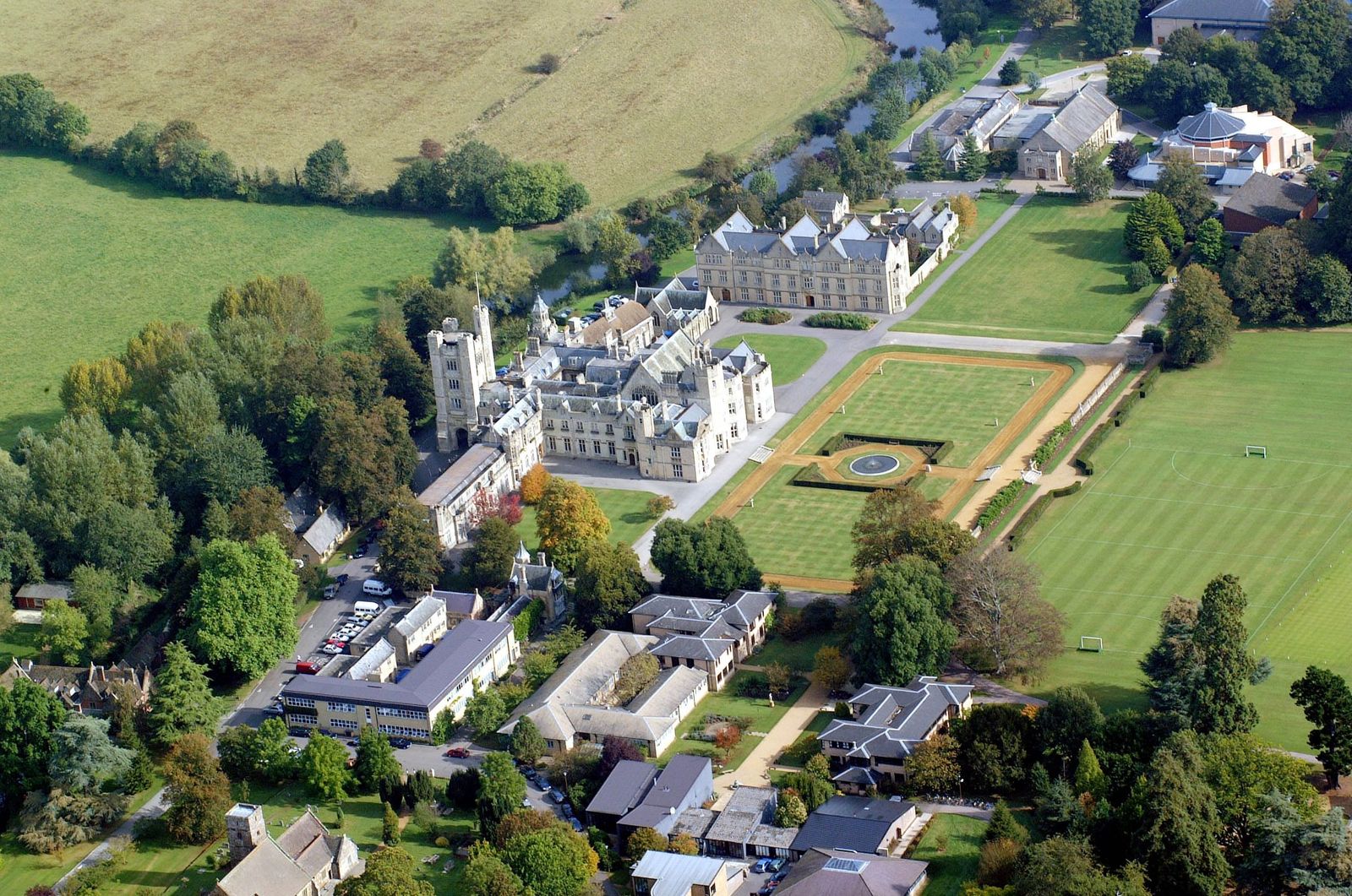 肯福德學校 Canford School