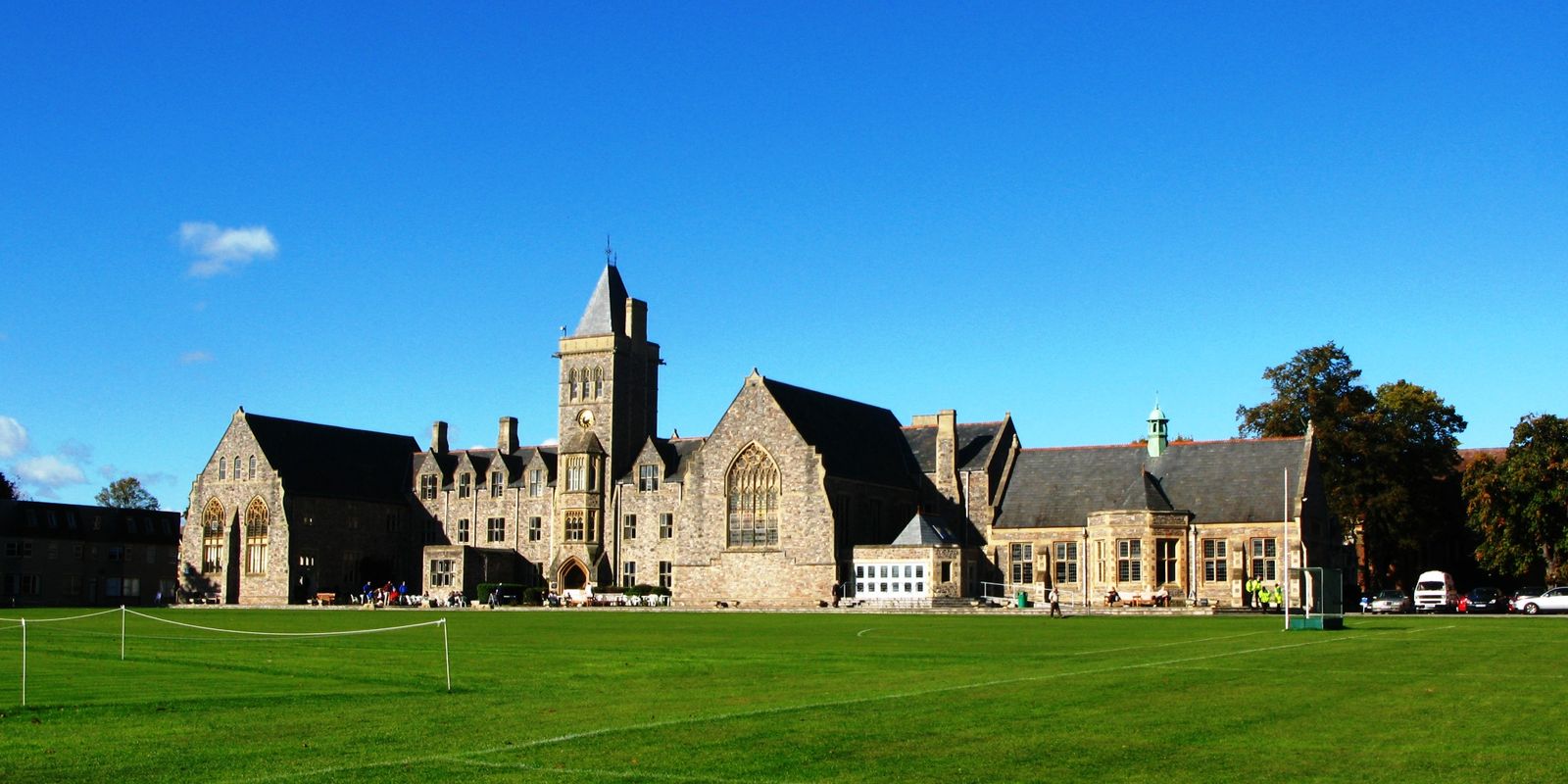陶頓學校 Taunton School